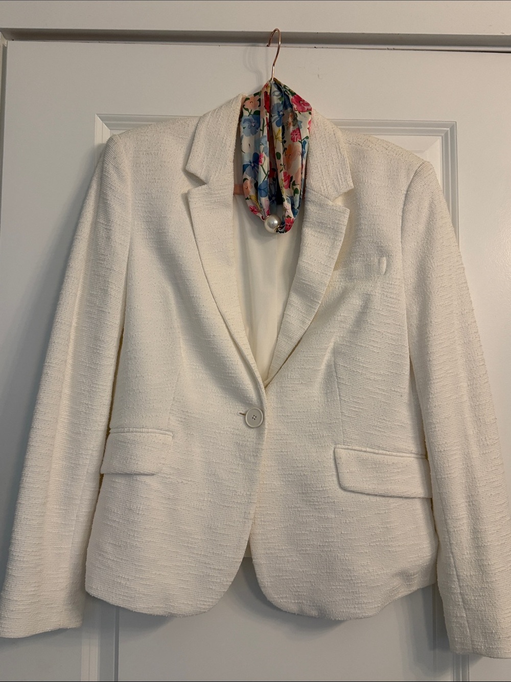 Doncaster Cream Textured Single-Button Blazer